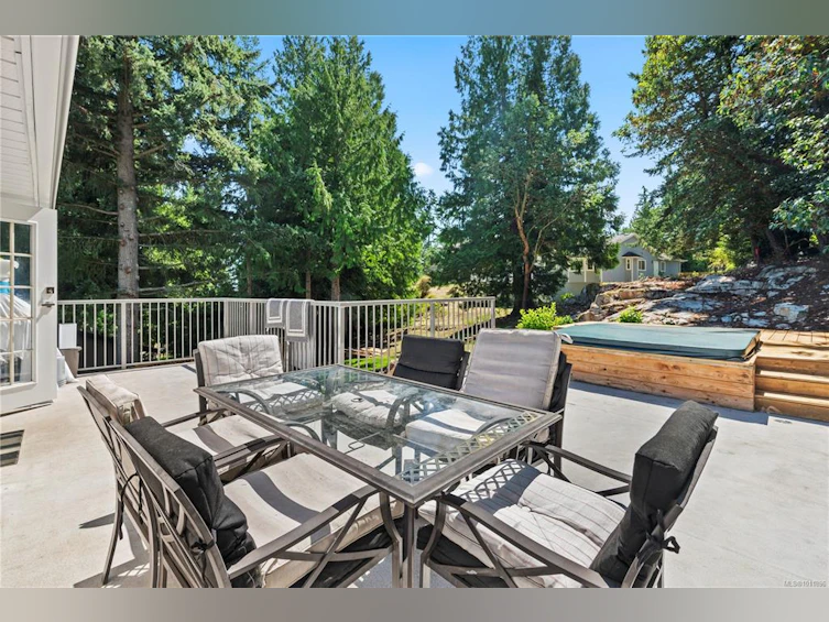 1661 Barrett Drive, North Saanich, BC, V8L 4Z1 - 30