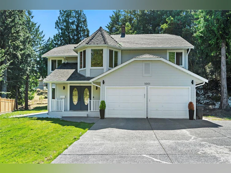 1661 Barrett Drive, North Saanich, BC, V8L 4Z1