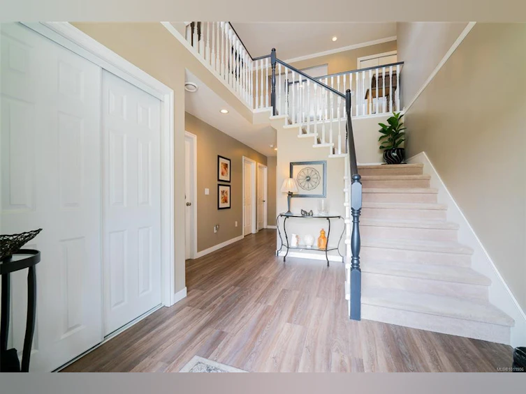 5320 Kenwill Drive, Nanaimo, BC, V9T 5Z8 - 3