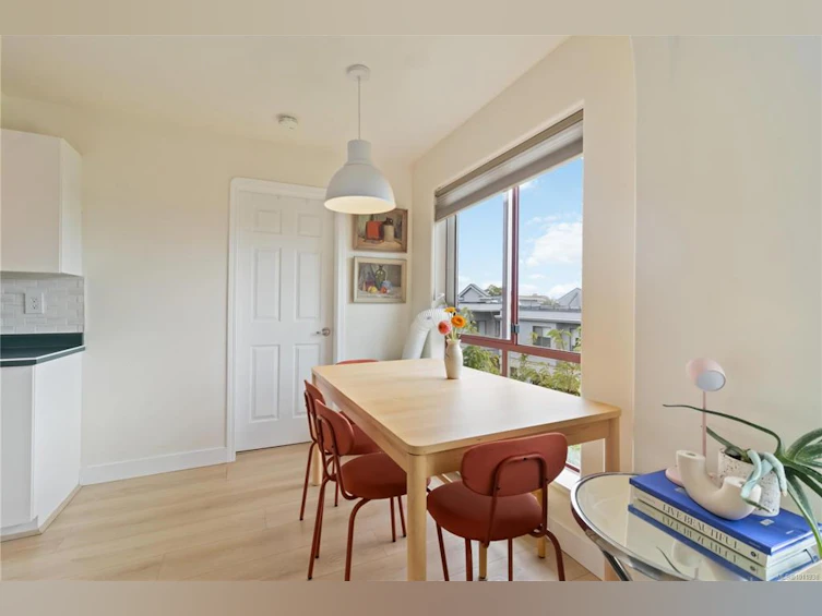 404-545 Manchester Road, Victoria, BC, V8T 5H6 - 11
