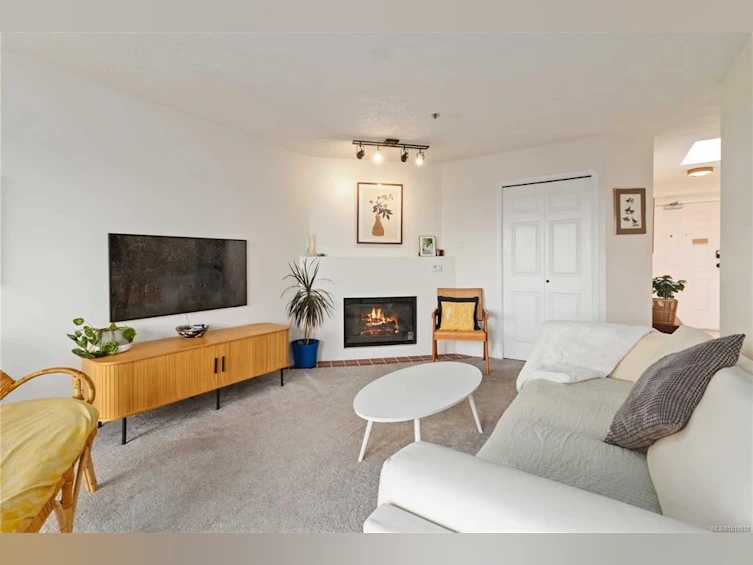 404-545 Manchester Road, Victoria, BC, V8T 5H6 - 5