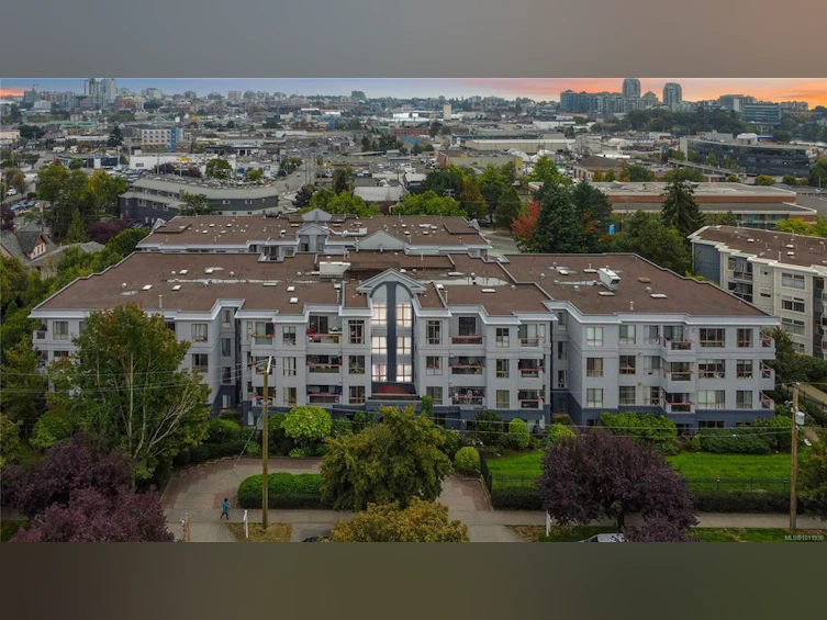 404-545 Manchester Road, Victoria, BC, V8T 5H6 - 36