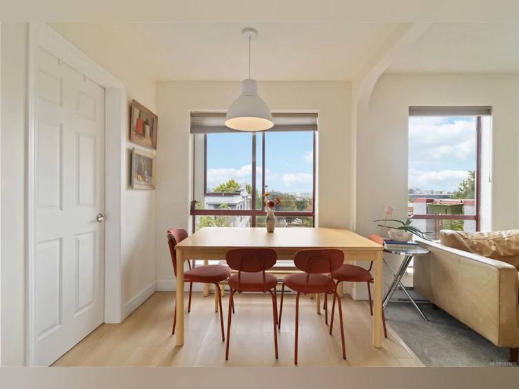 404-545 Manchester Road, Victoria, BC, V8T 5H6 - 12