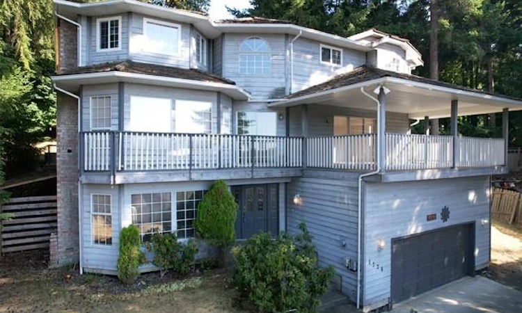 1376 Algonkin Road