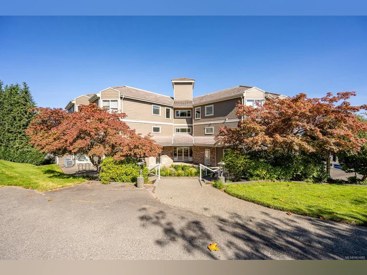 311-300 St. Ann's Road, Campbell River, BC, V9W 4C6 - 2