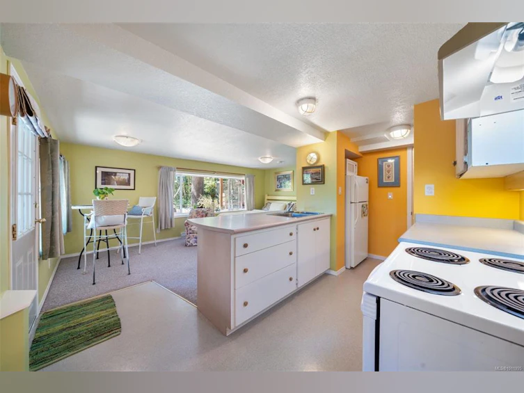 5932 West Saanich Road, Saanich, BC, V9E 2G4 - 29