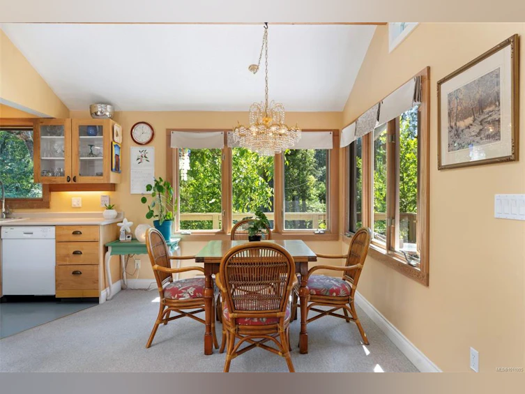 5932 West Saanich Road, Saanich, BC, V9E 2G4 - 8