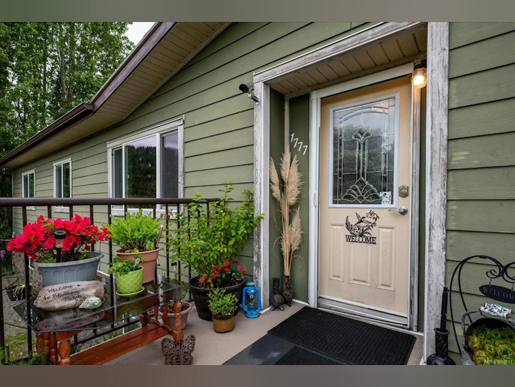 1777 Cecil Street, Crofton, BC, V0E 1R0 - 7