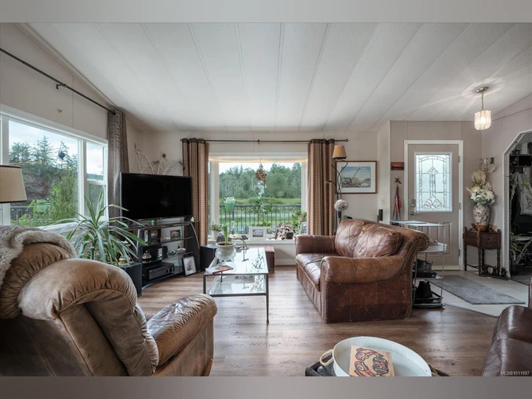 1777 Cecil Street, Crofton, BC, V0E 1R0 - 11