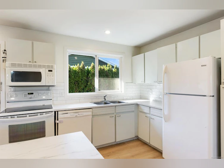 525 Salish Street, Comox, BC, V9M 5L5 - 37