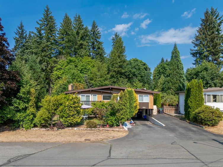 220 Urquhart Avenue, Courtenay, BC, V9N 3K1 - 45