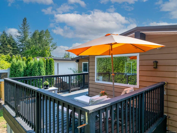 220 Urquhart Avenue, Courtenay, BC, V9N 3K1 - 55