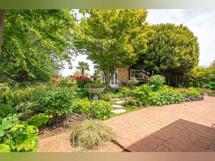 485 Head Street, Esquimalt, BC, V9A 5S1 - 68