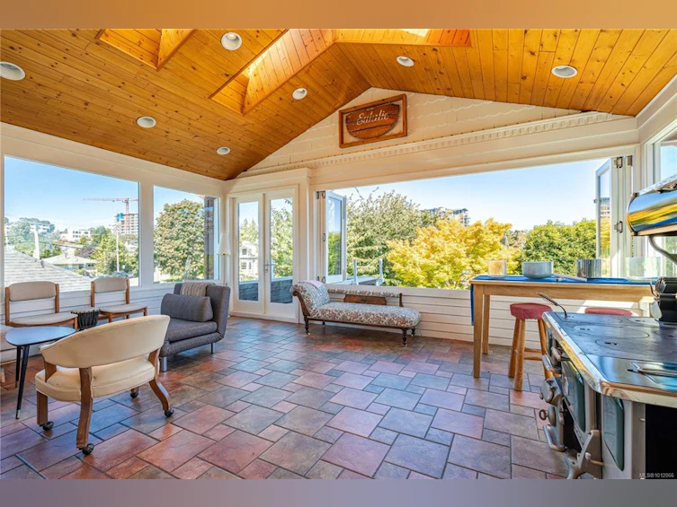 485 Head Street, Esquimalt, BC, V9A 5S1 - 5