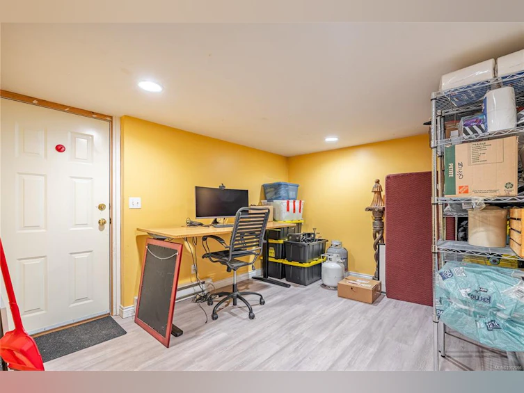 485 Head Street, Esquimalt, BC, V9A 5S1 - 44