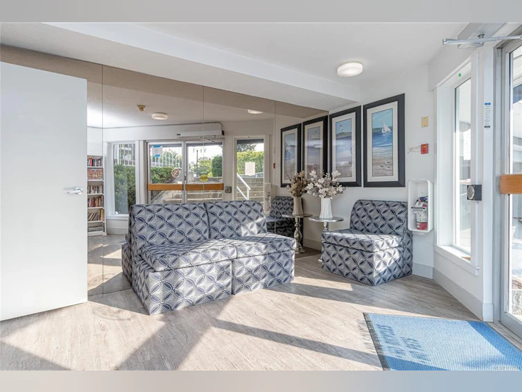 602-2560 Departure Bay Road, Nanaimo, BC, V9S 5P1 - 12