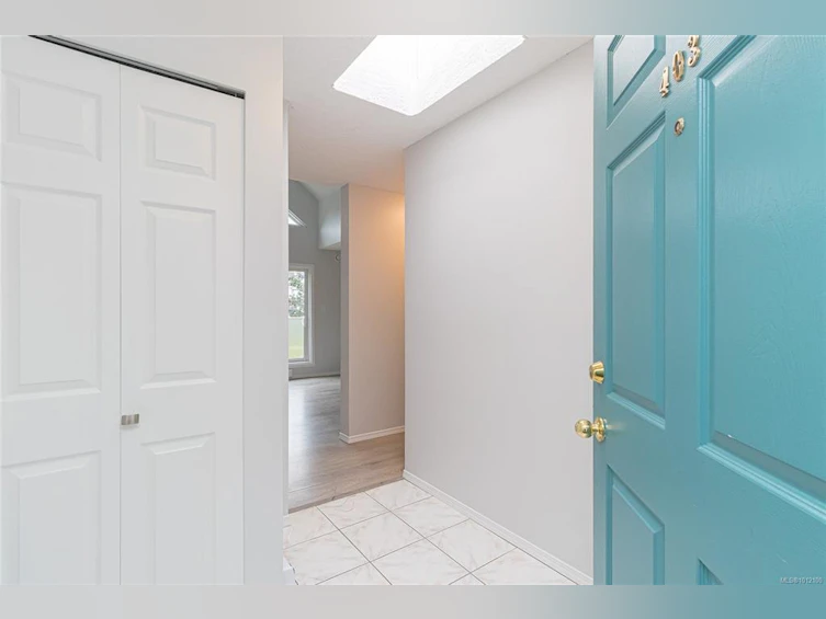403-2710 Grosvenor Road, Victoria, BC, V8T 3M6 - 12