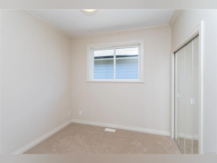 2435 Orchard Avenue, Sidney, BC, V8L 1V3 - 17