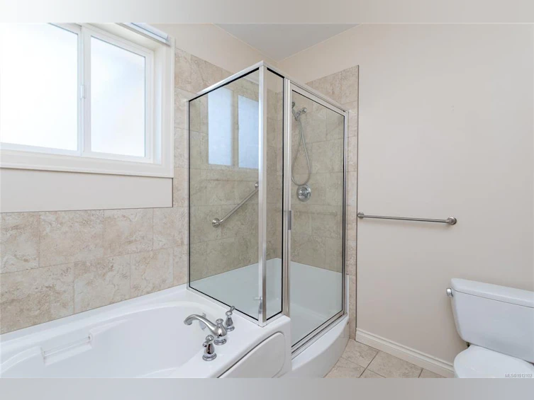 2435 Orchard Avenue, Sidney, BC, V8L 1V3 - 15