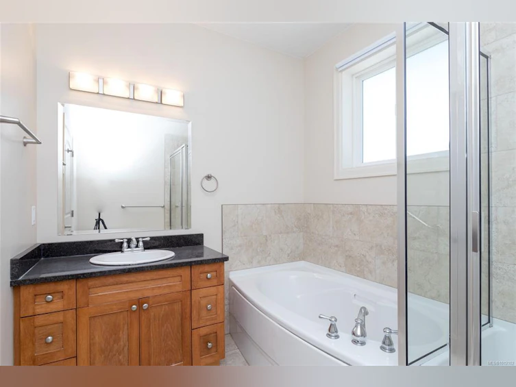 2435 Orchard Avenue, Sidney, BC, V8L 1V3 - 14