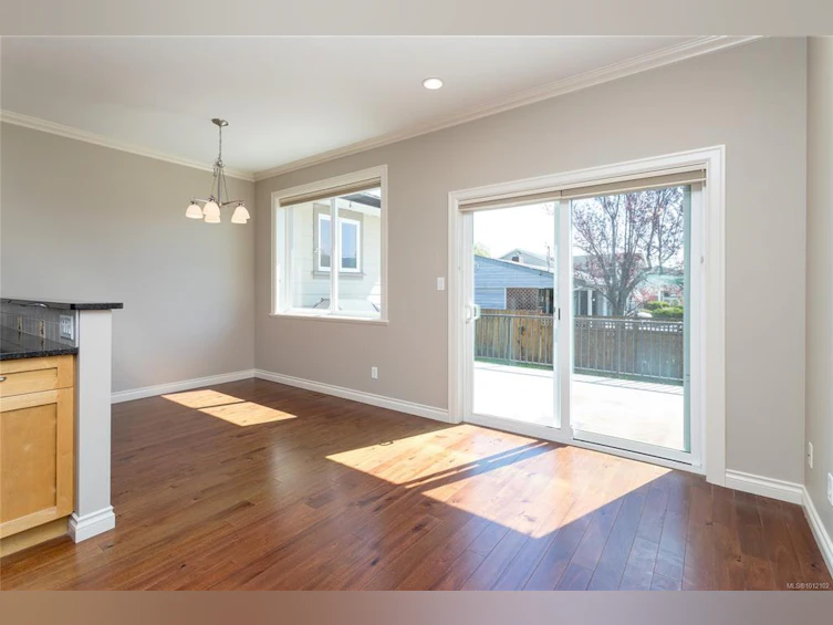2435 Orchard Avenue, Sidney, BC, V8L 1V3 - 10