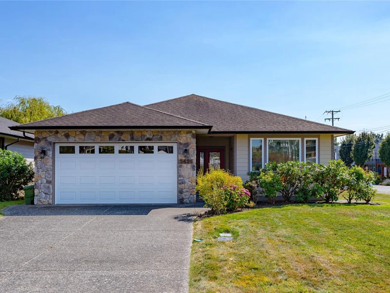 2435 Orchard Avenue, Sidney BC V8L 1V3