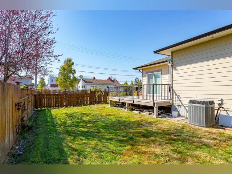 2435 Orchard Avenue, Sidney, BC, V8L 1V3 - 26
