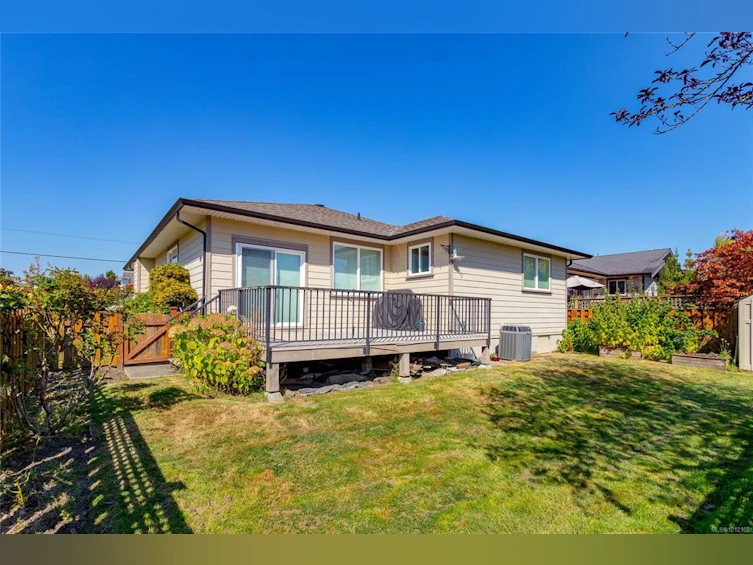 2435 Orchard Avenue, Sidney, BC, V8L 1V3 - 28