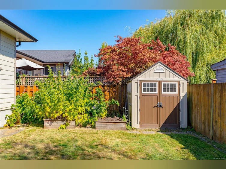 2435 Orchard Avenue, Sidney, BC, V8L 1V3 - 27