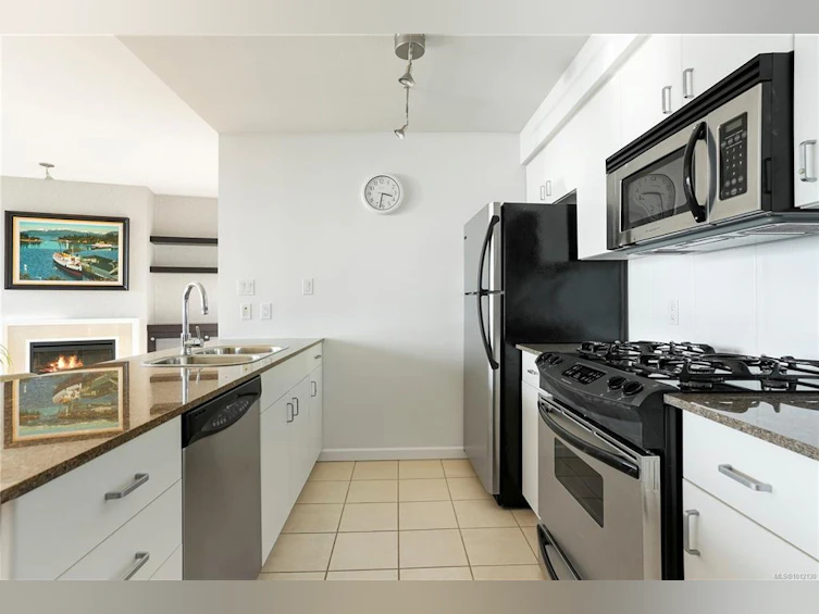 905-160 Wilson Street, Victoria, BC, V9A 7P9 - 6