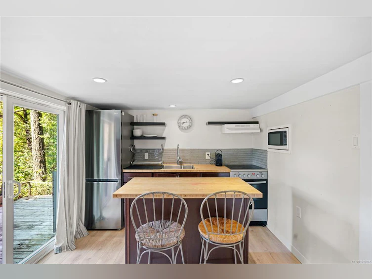 2545 Florence Lake Road, Langford, BC, V9B 4H4 - 33