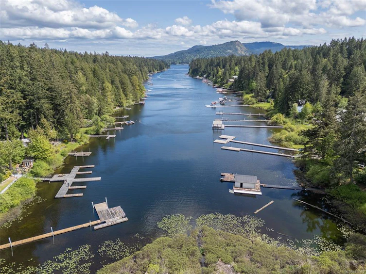 2455 Renfrew Road, Shawnigan Lake, BC, V0R 2W1 - 2