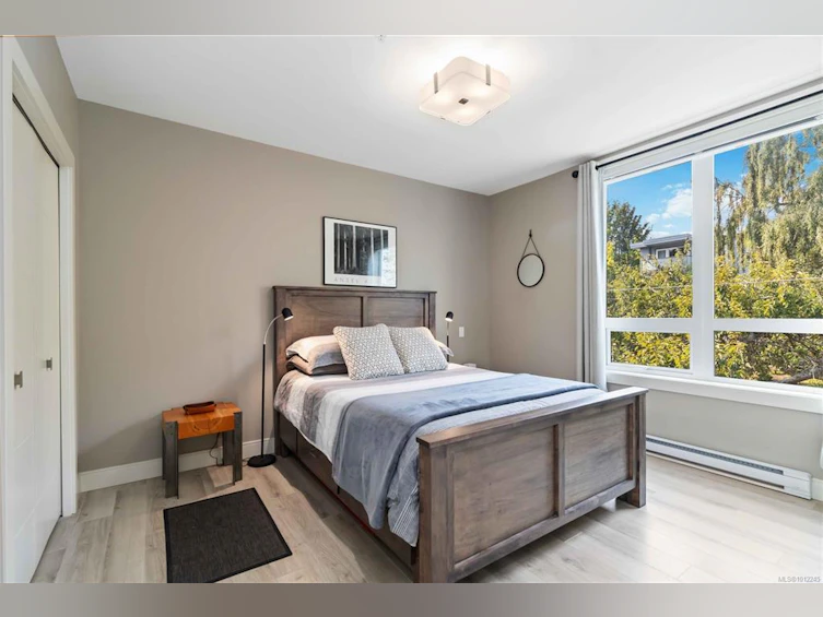 301-300 Michigan Street, Victoria, BC, V8V 1R5 - 18