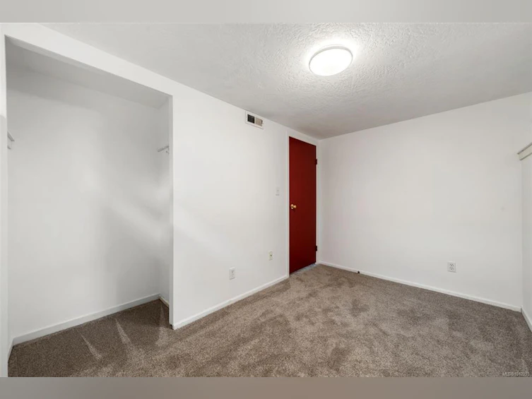 215 Suzanne Place, View Royal, BC, V9B 1P2 - 26