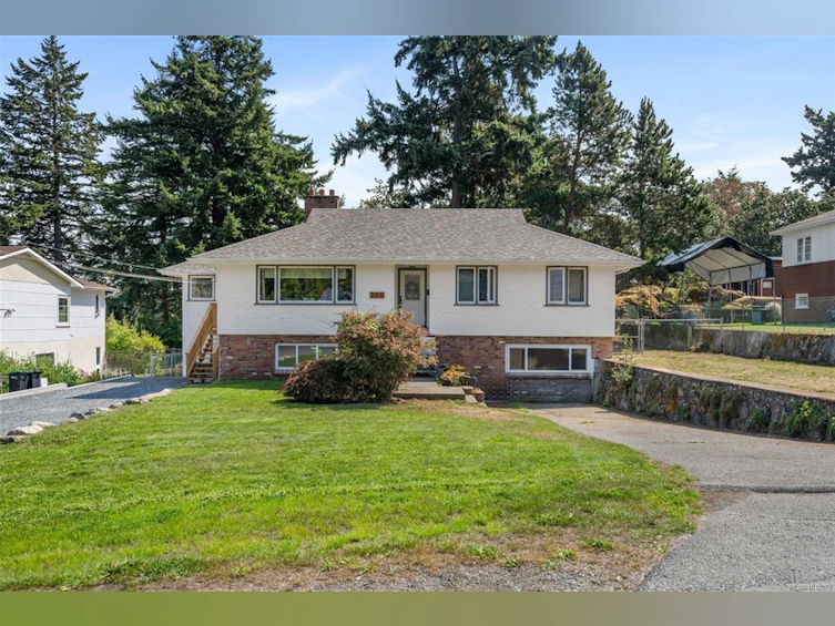 215 Suzanne Place, View Royal, BC, V9B 1P2