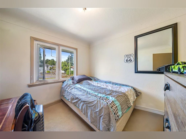 215 Suzanne Place, View Royal, BC, V9B 1P2 - 14