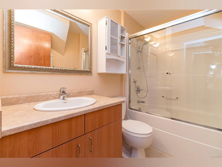 5071 Clutesi Street, Saanich, BC, V8Y 1X5 - 47