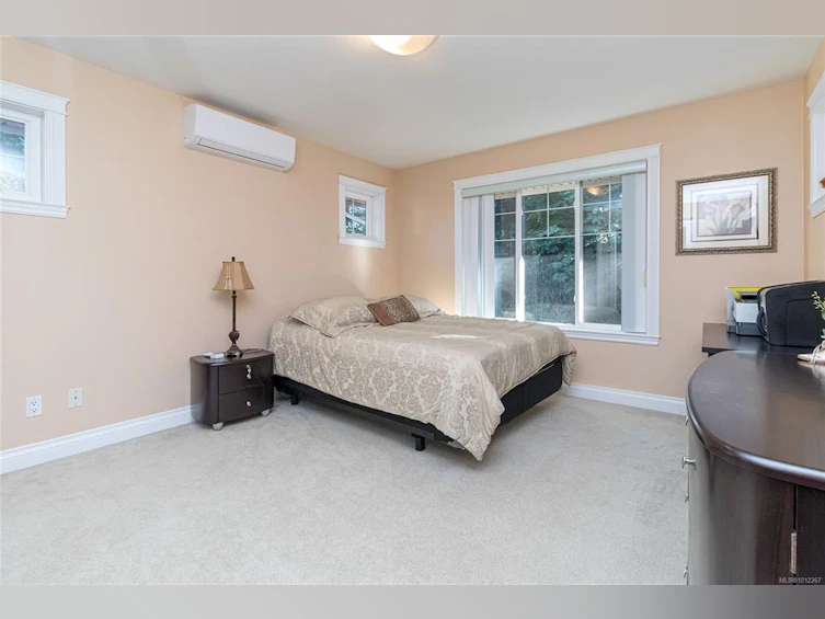5071 Clutesi Street, Saanich, BC, V8Y 1X5 - 34