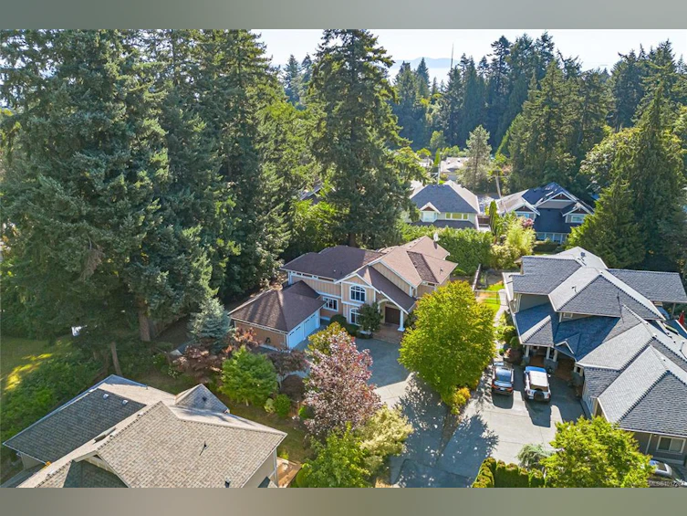 5071 Clutesi Street, Saanich, BC, V8Y 1X5 - 3