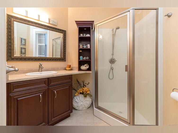 5071 Clutesi Street, Saanich, BC, V8Y 1X5 - 33