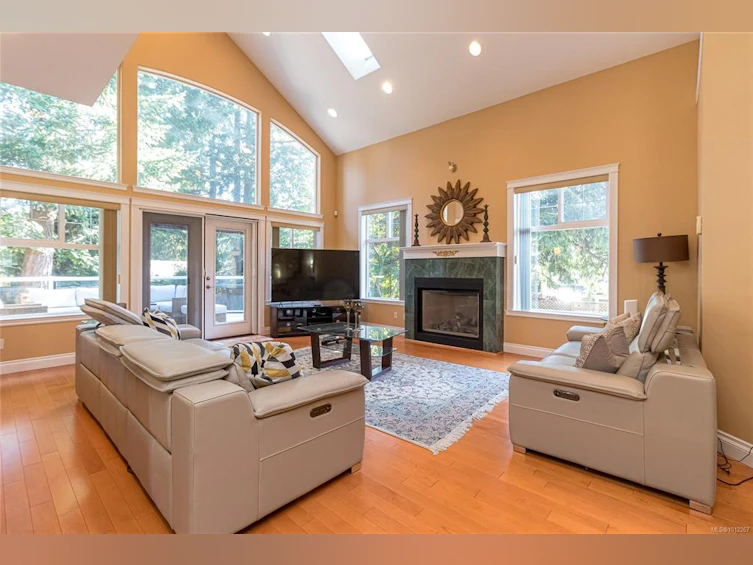 5071 Clutesi Street, Saanich, BC, V8Y 1X5 - 21