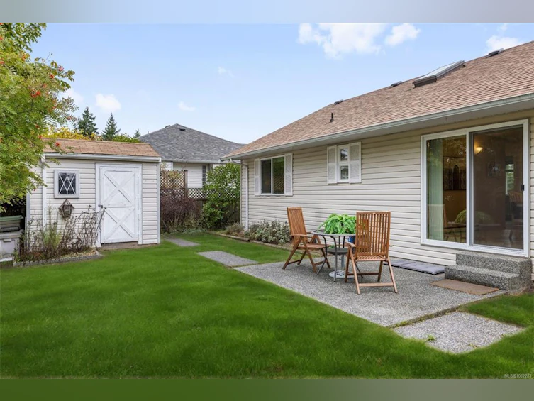 601 Neden Way, French Creek, BC, V9P 2N3 - 31