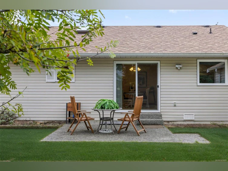 601 Neden Way, French Creek, BC, V9P 2N3 - 30