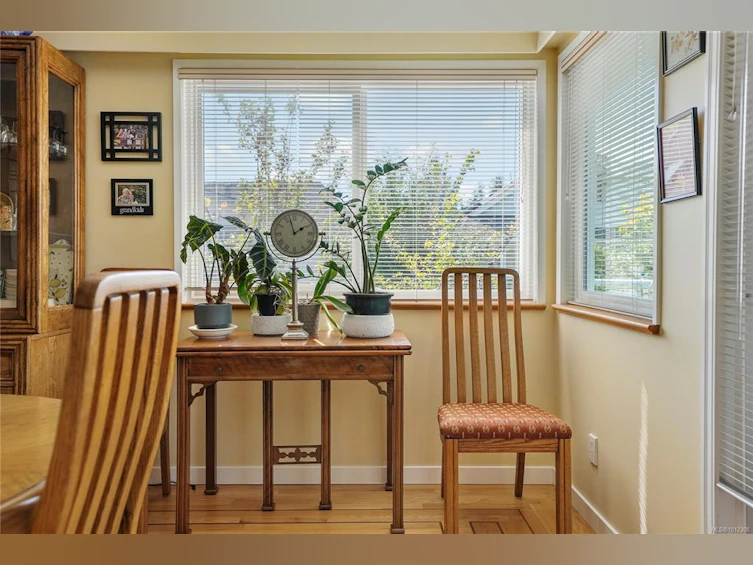 2808 Wyndeatt Avenue, Saanich, BC, V9A 2L8 - 8