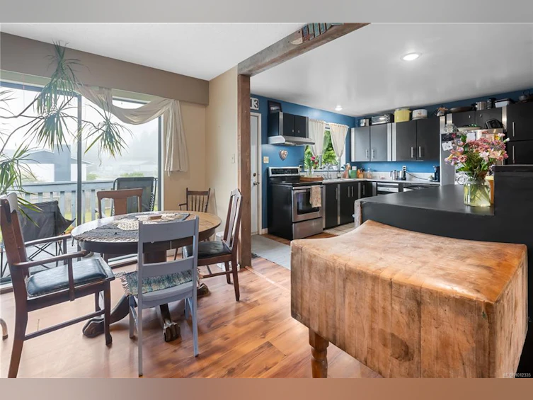 1550 Larch Road, Ucluelet, BC, V0R 3A0 - 10