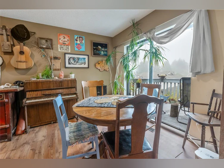 1550 Larch Road, Ucluelet, BC, V0R 3A0 - 4