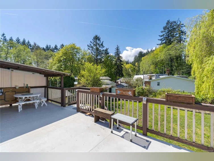 707 Howard Avenue, Nanaimo, BC, V9R 3S9 - 16