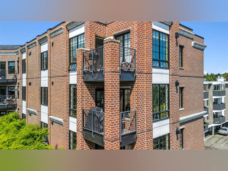304-1011 Burdett Avenue, Victoria, BC, V8V 3G9 - 34