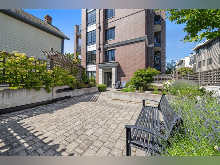 304-1011 Burdett Avenue, Victoria, BC, V8V 3G9 - 30
