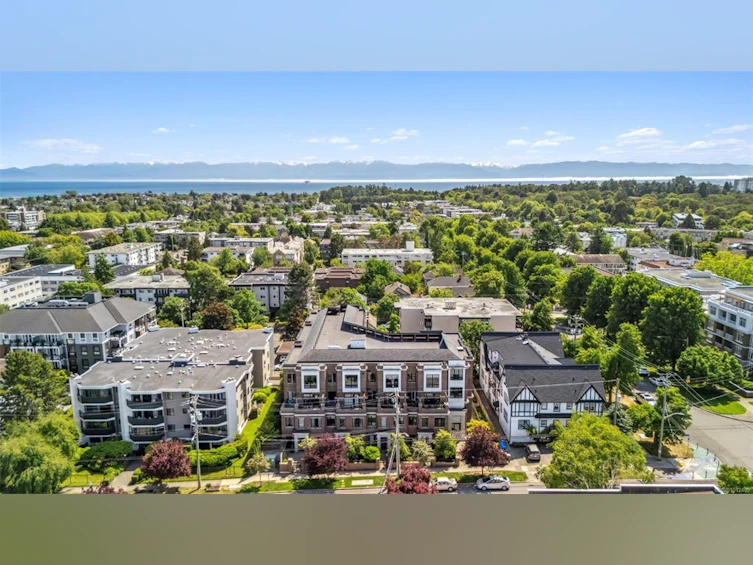 304-1011 Burdett Avenue, Victoria, BC, V8V 3G9 - 33